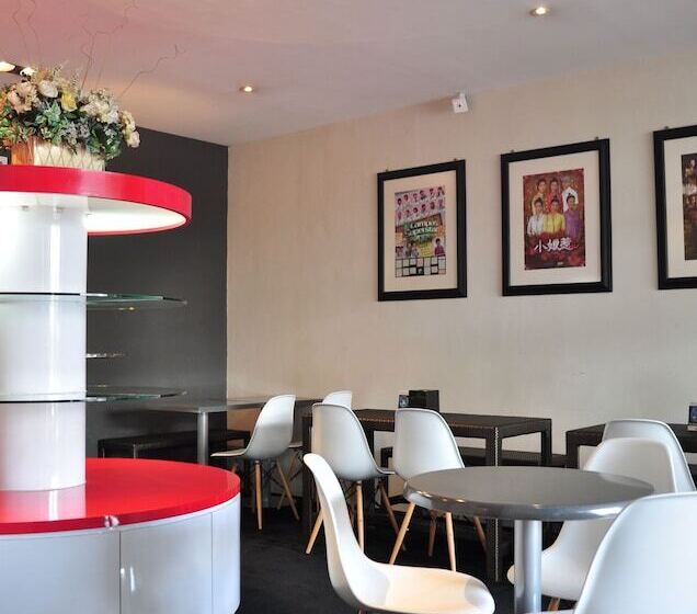 Zoom Inn Boutique Hotel   Danga Bay, Johor Bahru