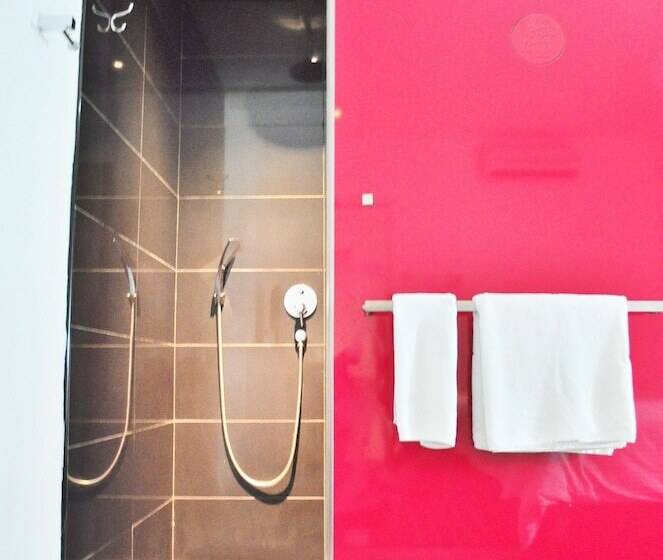 Zoom Inn Boutique Hotel   Danga Bay, Johor Bahru