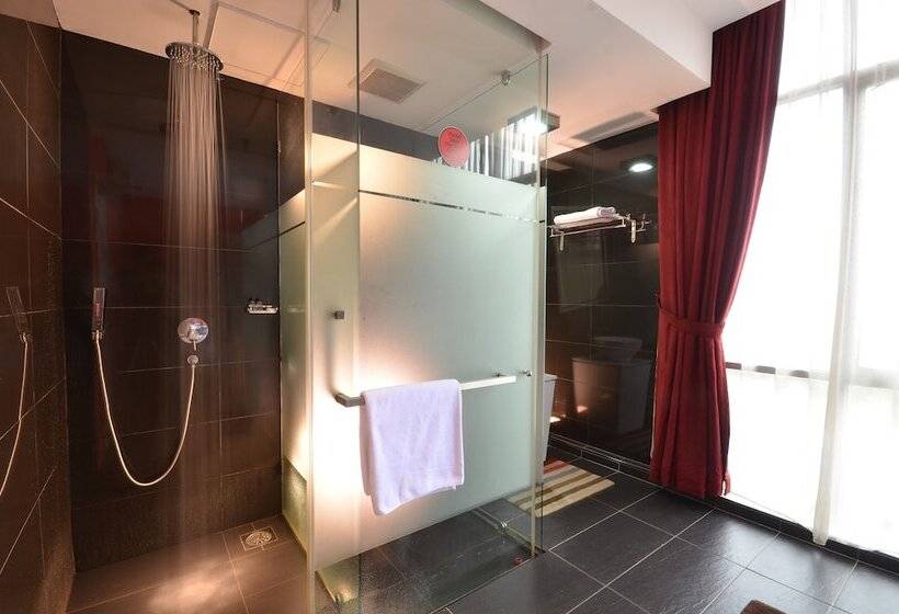 Zoom Inn Boutique Hotel   Danga Bay, Johor Bahru