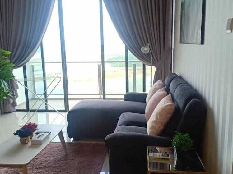 Zoom Inn Boutique Hotel   Danga Bay, Johor Bahru