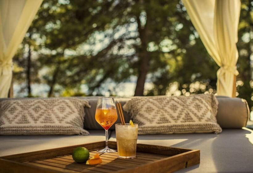 Places Hvar Hotel By Valamar