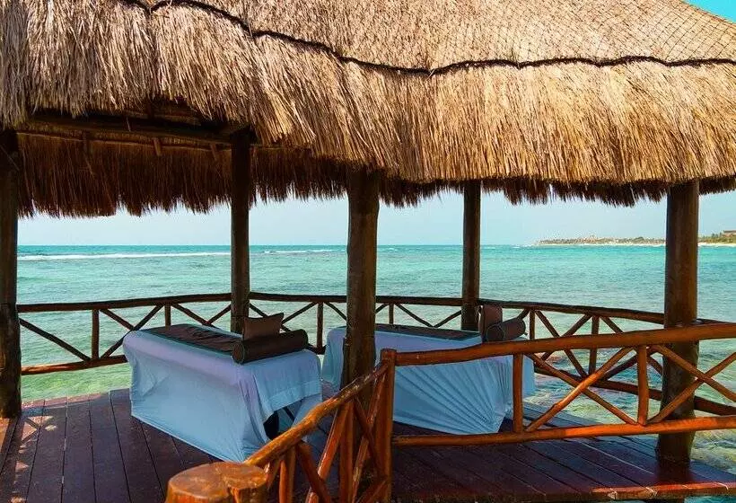 استراحتگاه Grand Oasis Tulum Riviera