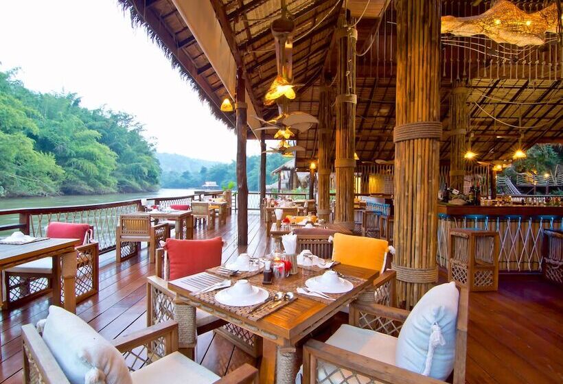 استراحتگاه The Float House River Kwai