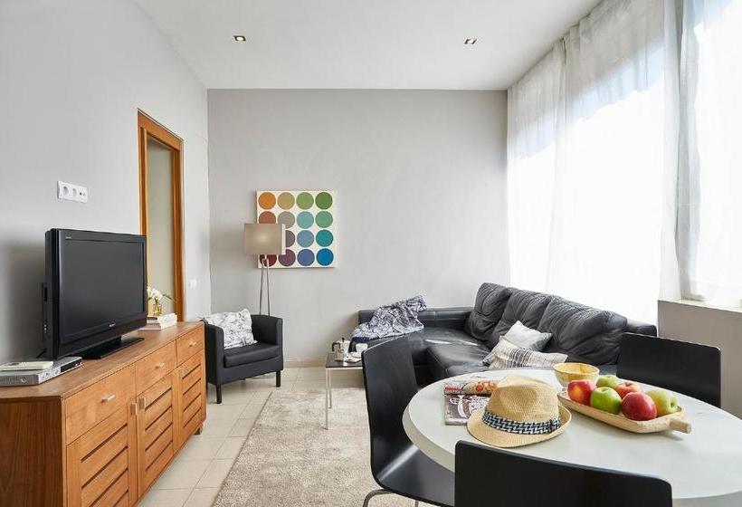 Ainb Diagonal Francesc Macia Apartments