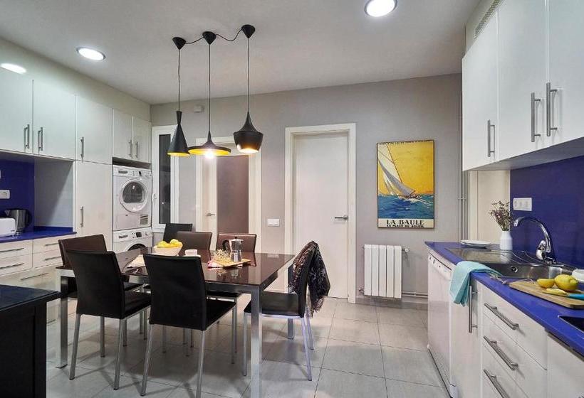 Ainb Diagonal Francesc Macia Apartments