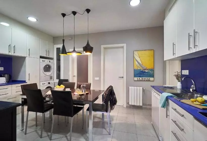 Ainb Diagonal Francesc Macia Apartments