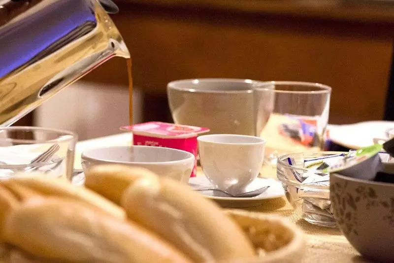 تختخواب و صبحانه Cosy House