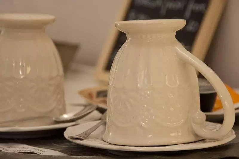 تختخواب و صبحانه Cosy House