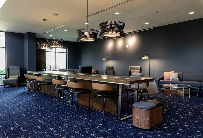 Courtyard By Marriott Cincinnati Midtown/rookwood