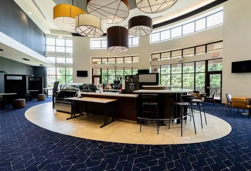 Courtyard By Marriott Cincinnati Midtown/rookwood