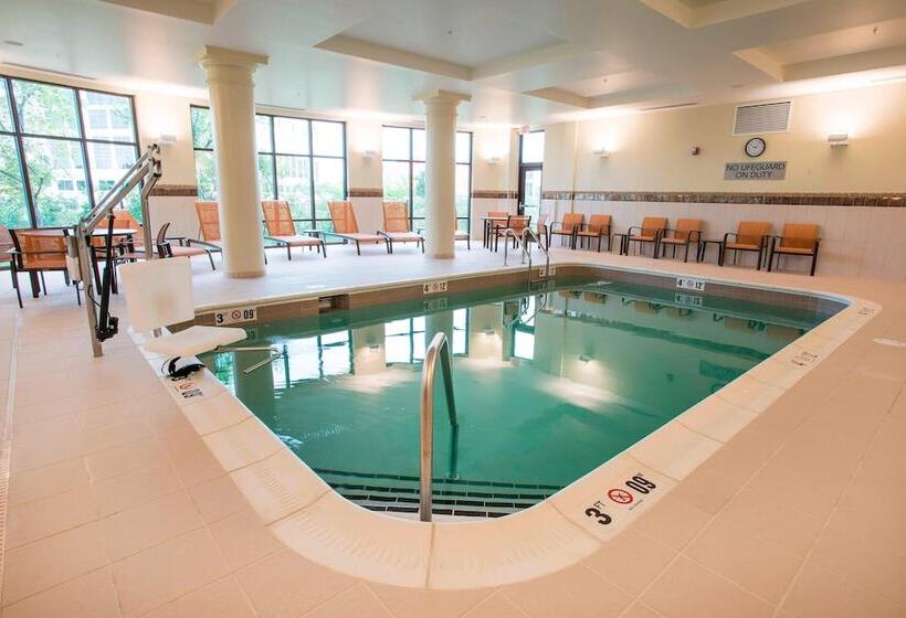 Courtyard By Marriott Cincinnati Midtown/rookwood