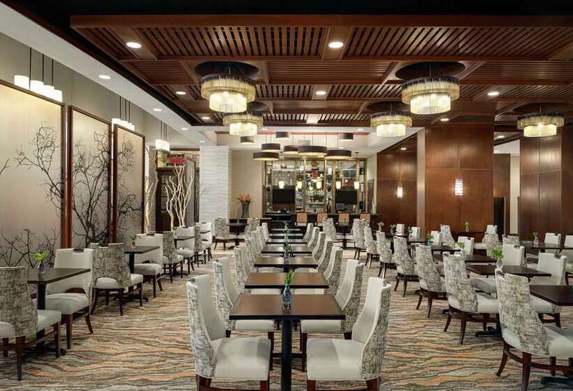 Embassy Suites Chattanooga / Hamilton Place