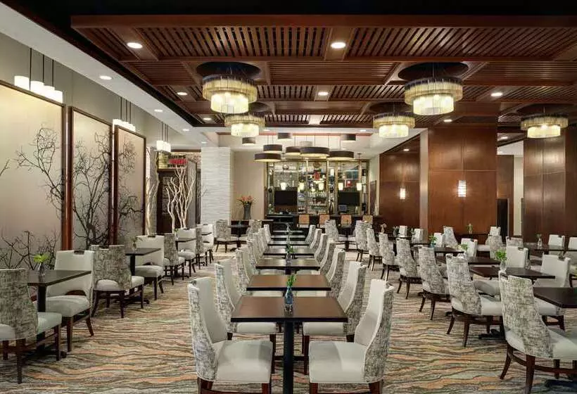 Embassy Suites Chattanooga / Hamilton Place