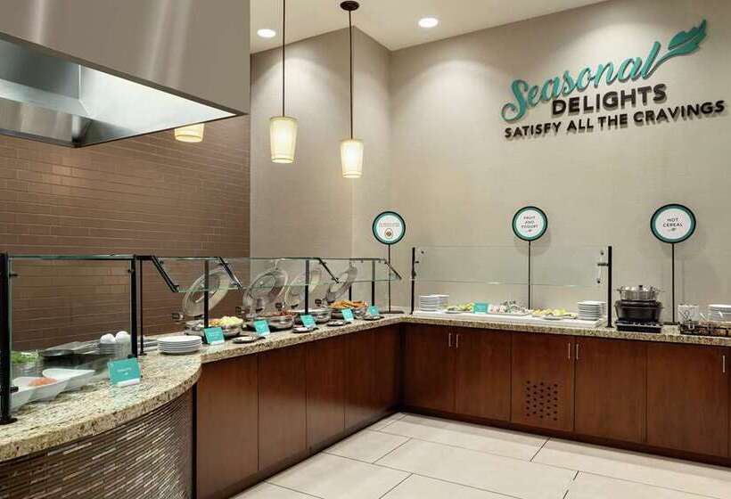 Embassy Suites Chattanooga / Hamilton Place