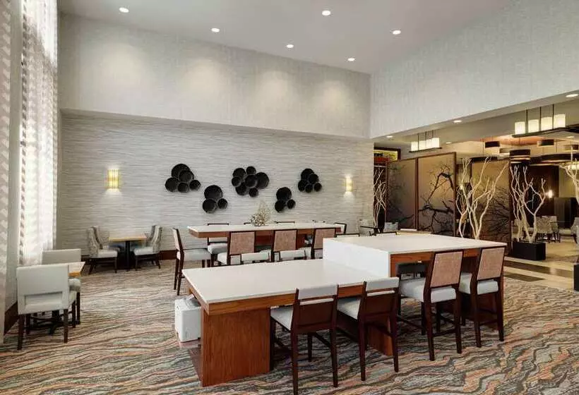 Embassy Suites Chattanooga / Hamilton Place
