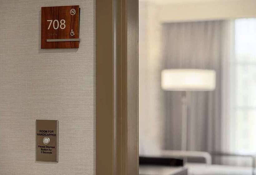 Embassy Suites Chattanooga / Hamilton Place