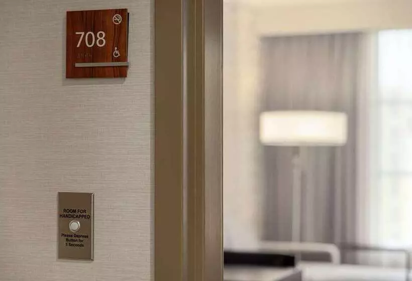 Embassy Suites Chattanooga / Hamilton Place