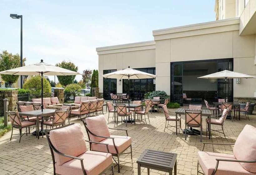 Embassy Suites Chattanooga / Hamilton Place