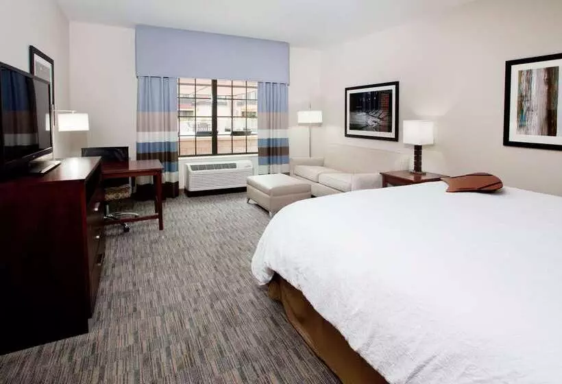 Hampton Inn & Suites Chapel Hillcarrboro/downtown