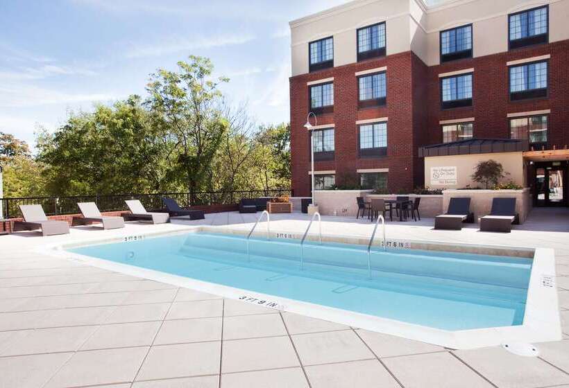 Hampton Inn & Suites Chapel Hillcarrboro/downtown