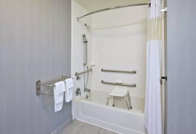 Hampton Inn & Suites Elyria