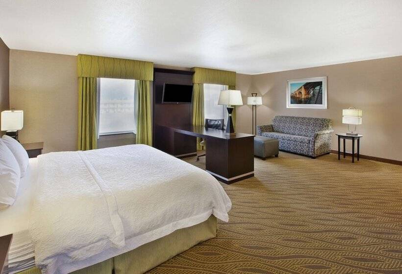 Hampton Inn & Suites Elyria