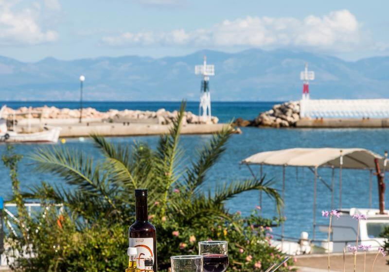 Akroyali Hotel & Villas