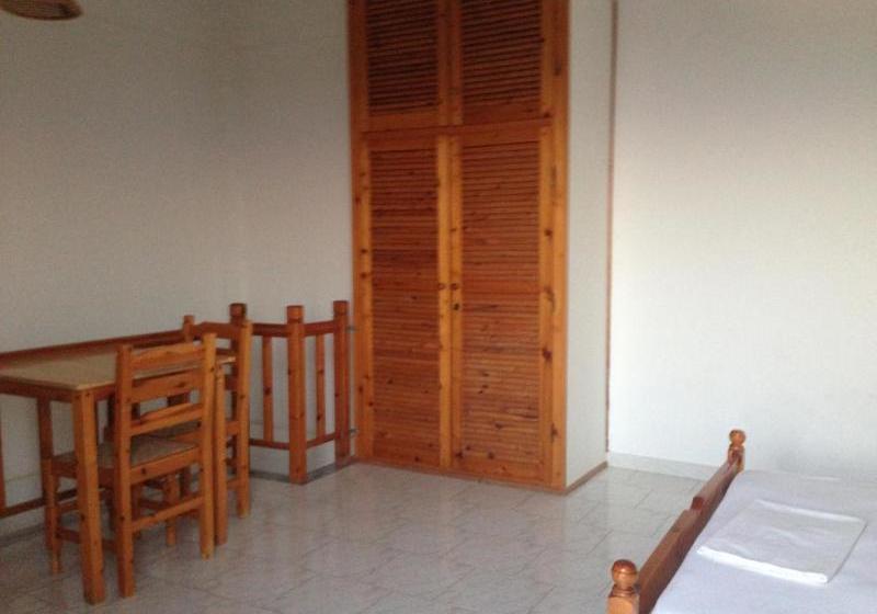 ホテル Apollonia Bay