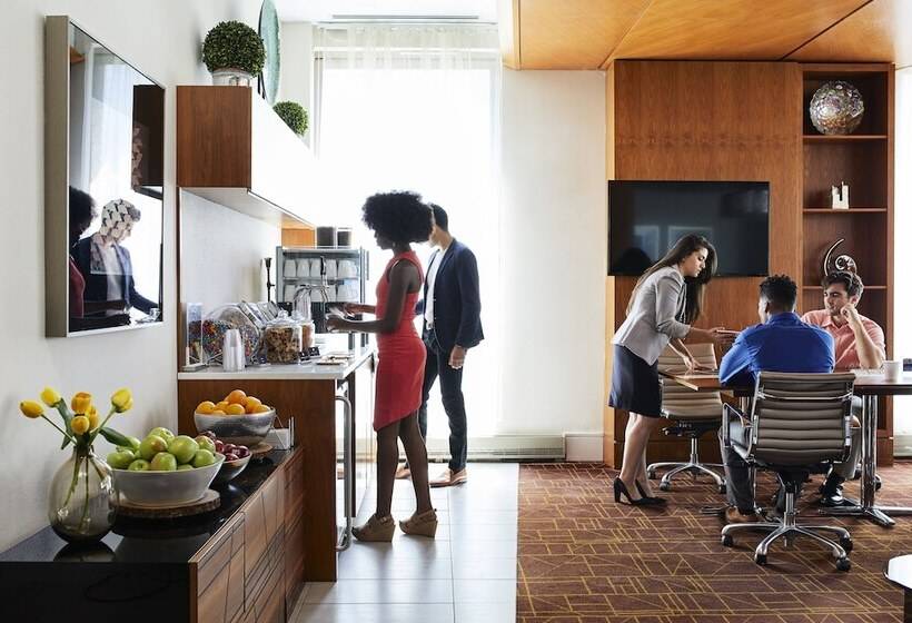 Club Quarters Hotel Grand Central, New York