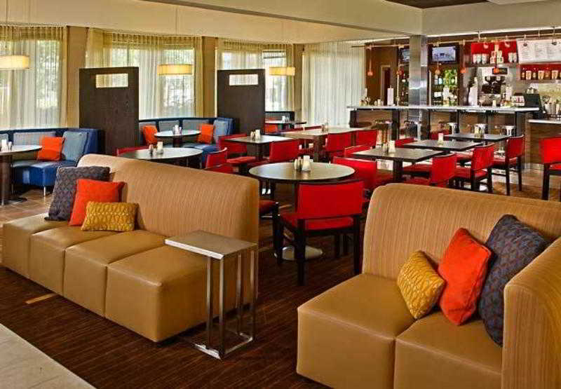 فندق Courtyard By Marriott Raleigh Cary