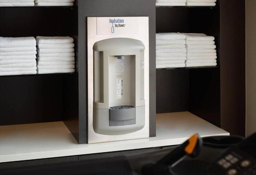 فندق Courtyard By Marriott Raleigh Cary