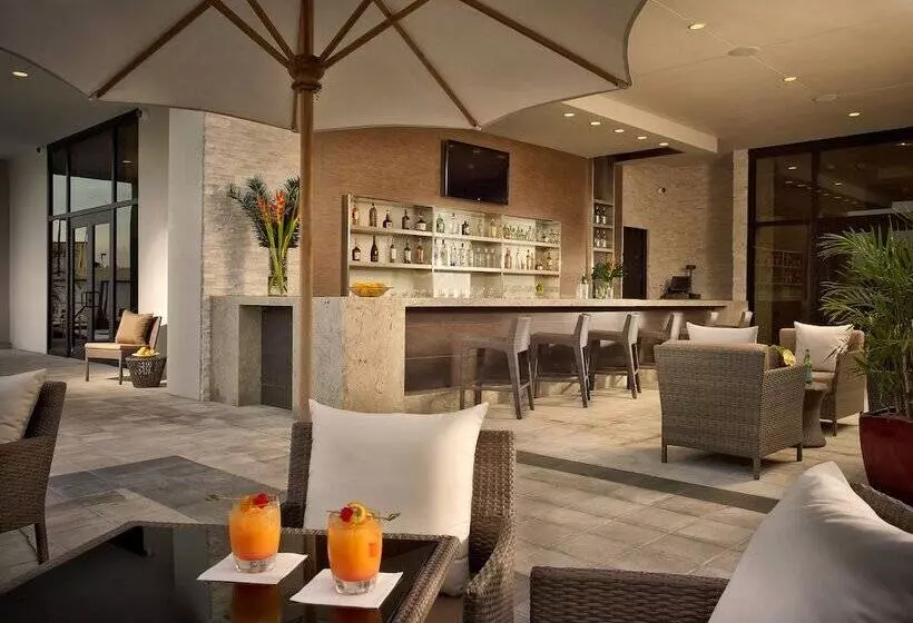 Eb Hotel Miami Airport