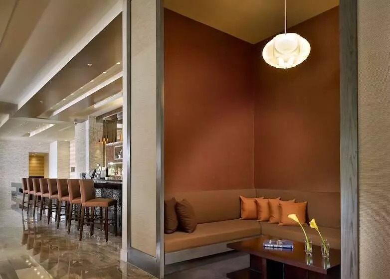 Eb Hotel Miami Airport