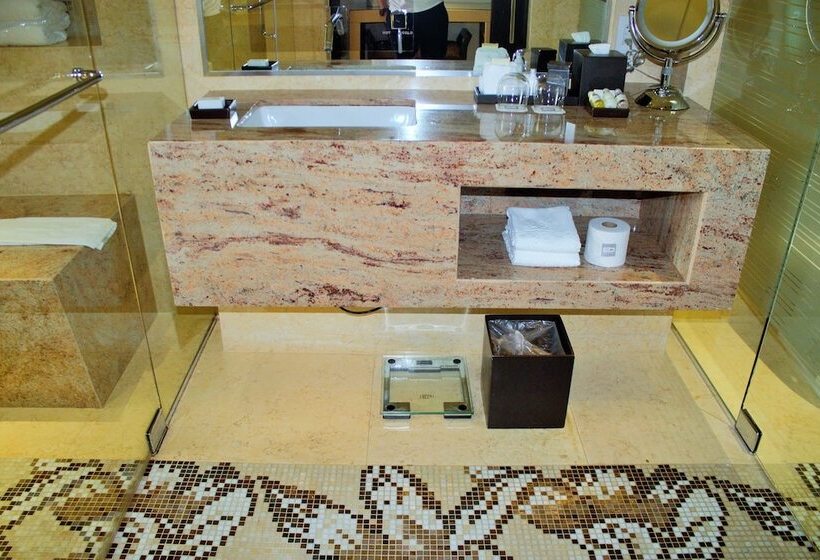 Eb Hotel Miami Airport