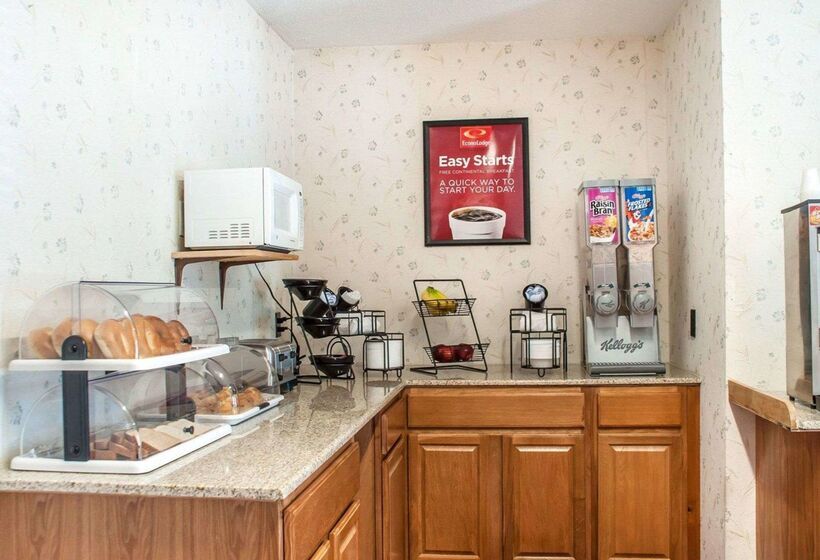 בית מלון כפרי Econo Lodge Cuba I86