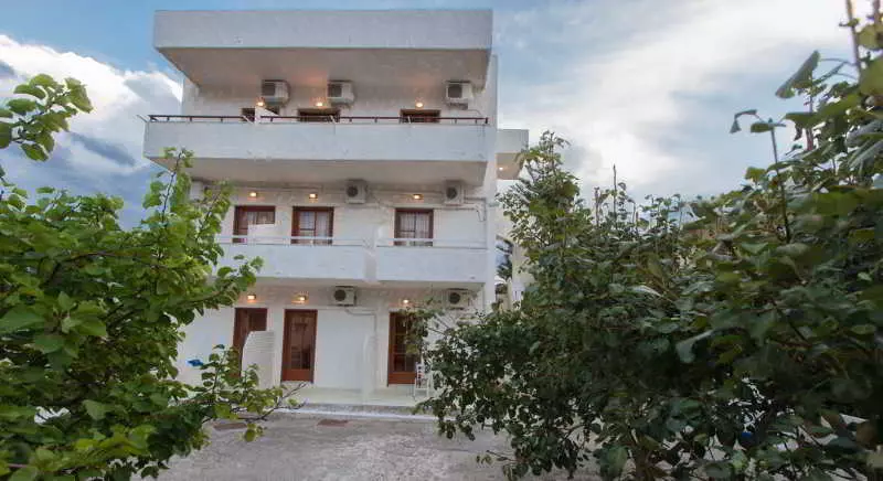 Отель Filoxenia Apartments