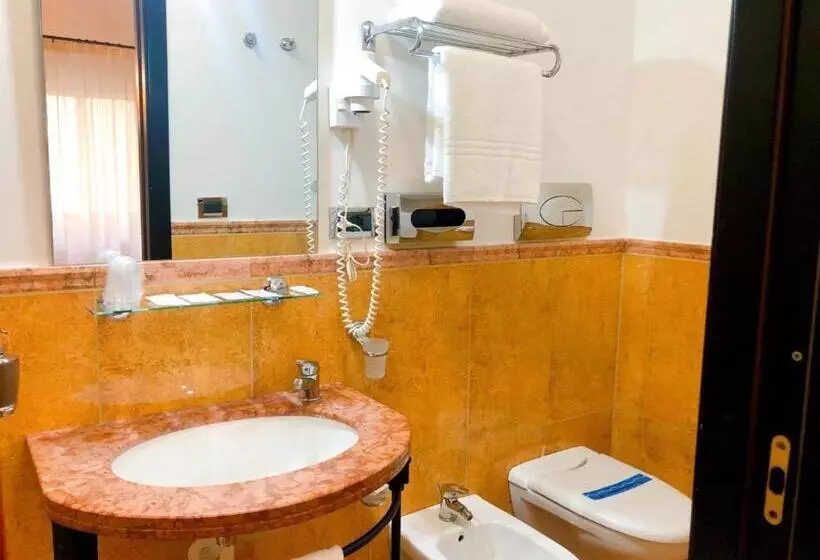 Hotelli Florio Opera Palermo Central