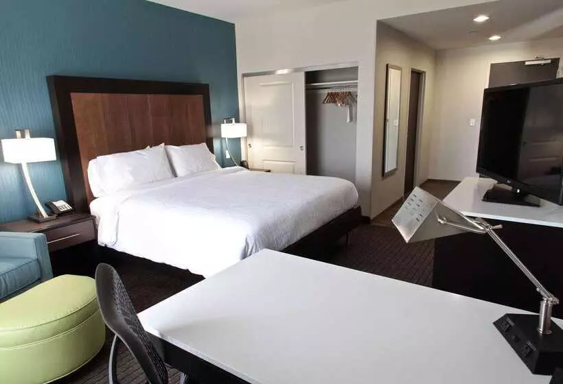 ホテル Hilton Garden Inn Victoria