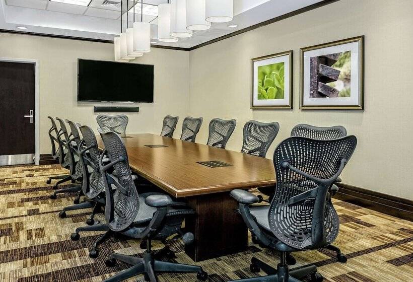 فندق Hilton Garden Inn Victoria