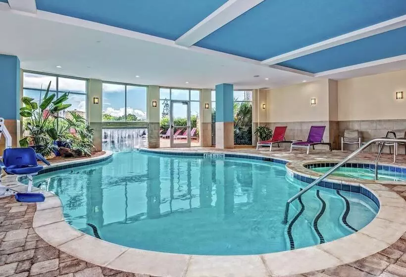 ホテル Hilton Garden Inn Victoria