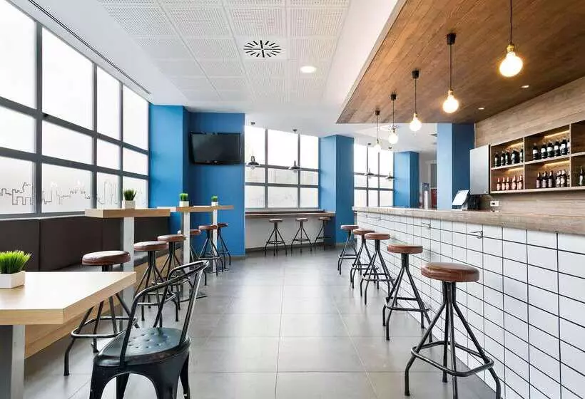 هتل Madrid Airport Suites, Affiliated By Meliá