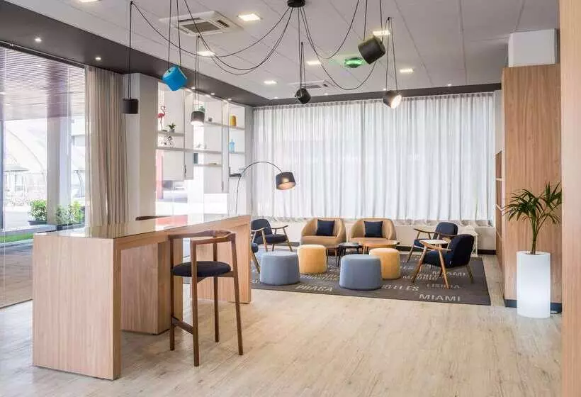 هتل Madrid Airport Suites, Affiliated By Meliá