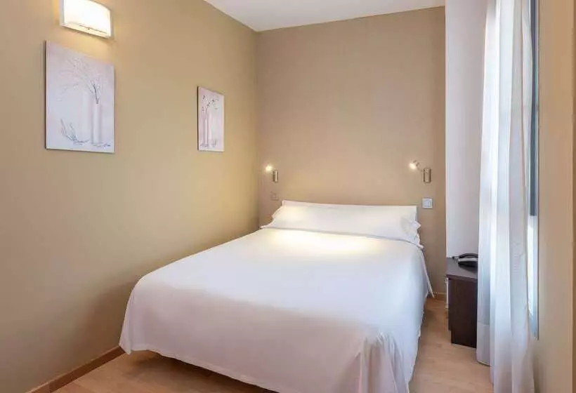 هتل Madrid Airport Suites, Affiliated By Meliá