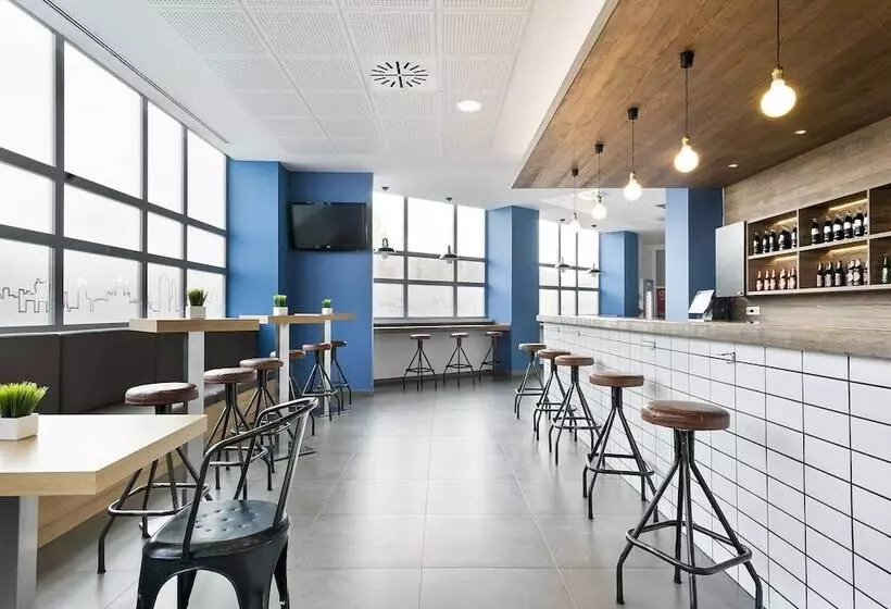 هتل Madrid Airport Suites, Affiliated By Meliá