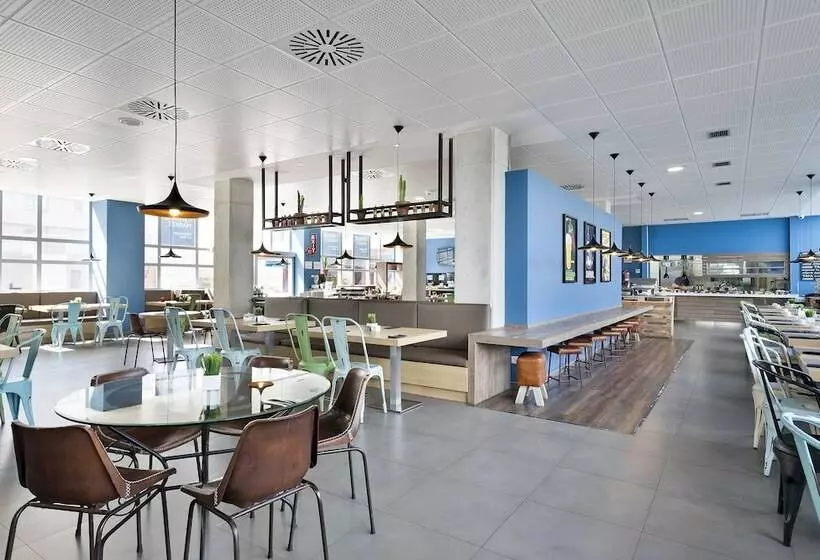 هتل Madrid Airport Suites, Affiliated By Meliá