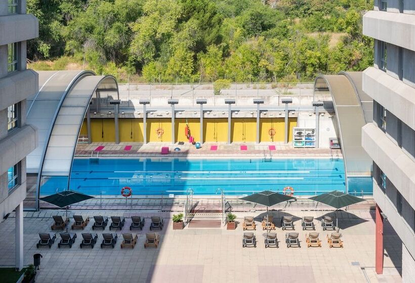 هتل Madrid Airport Suites, Affiliated By Meliá