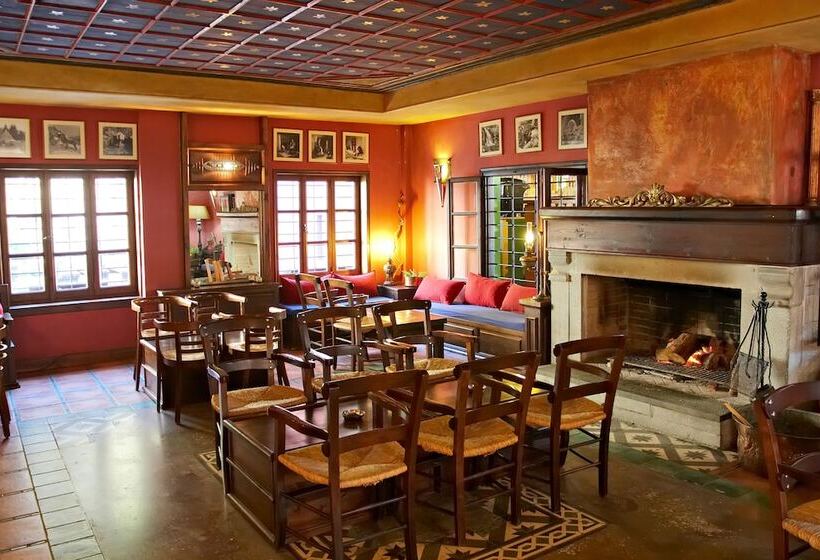 בית מלון כפרי Mantania Tower