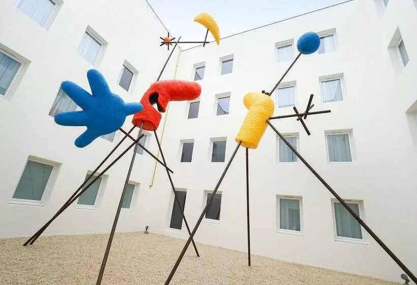 هتل Mercure Cholet Centre