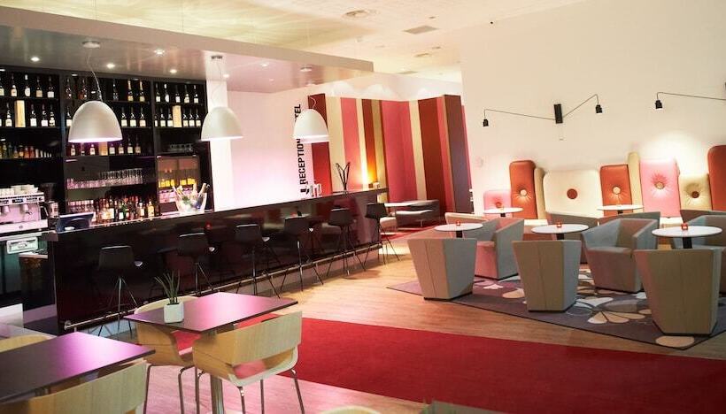 בית מלון כפרי Mercure Cholet Centre