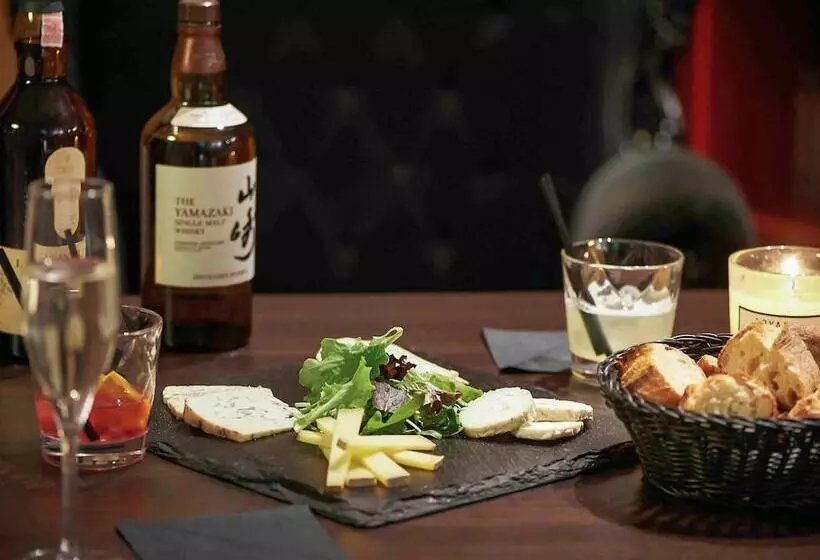 هتل Mercure Cholet Centre